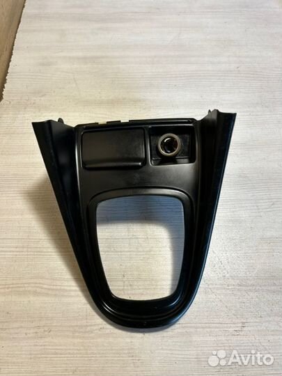 Центральная консоль Hyundai Matrix G4ED