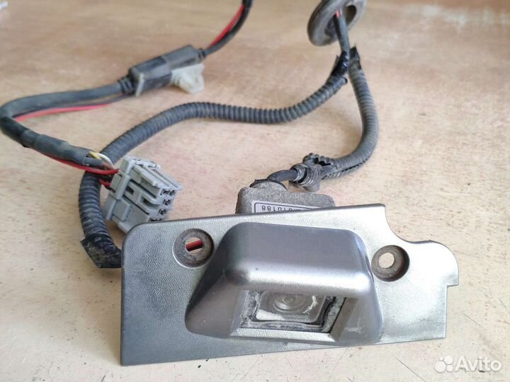 Камера заднего вида Honda cr-v 2 оригинал