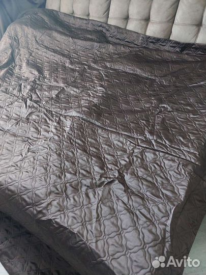 Покрывало togas с синтепоном и подушками