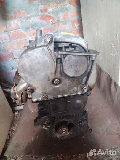 Двигатель к4м812