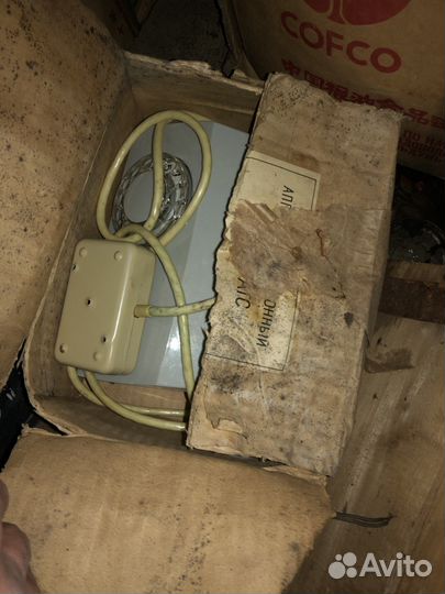 Продам телефон