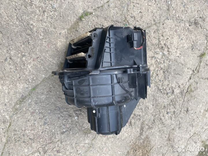 BMW 5 f10 корпус печка