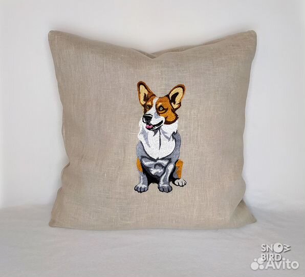 Чехол на подушку с вышивкой Корги, лён