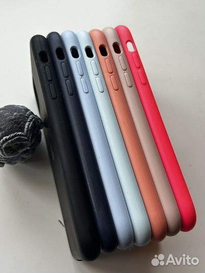 Чехол на iPhone 11