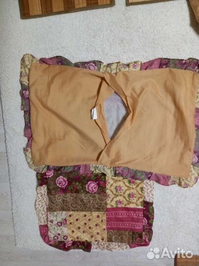 Покрывало с наволочками новое, пледы