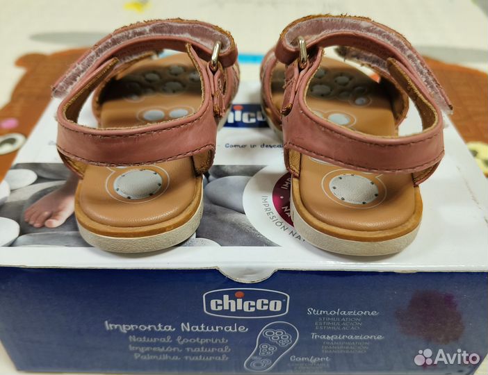 Сандалии для девочки Chicco