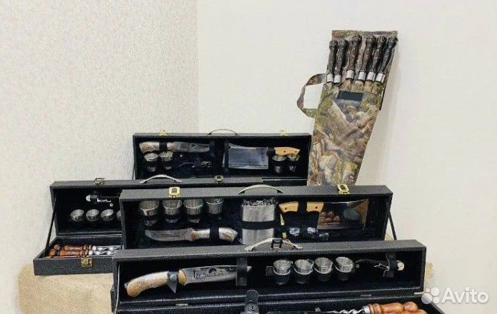 Подарочный набор шампуров в чемодане