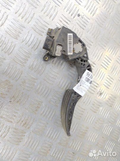 Педаль газа Renault Fluence 1 2009-2013