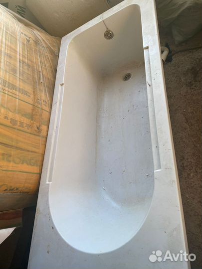 Ванна акриловая 150 бу