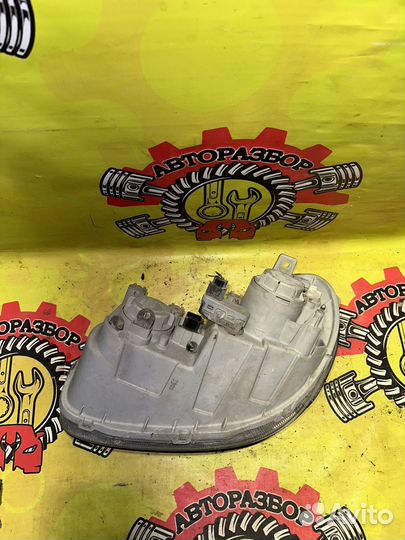 Фара передняя правая Hyundai Sonata 5 ef