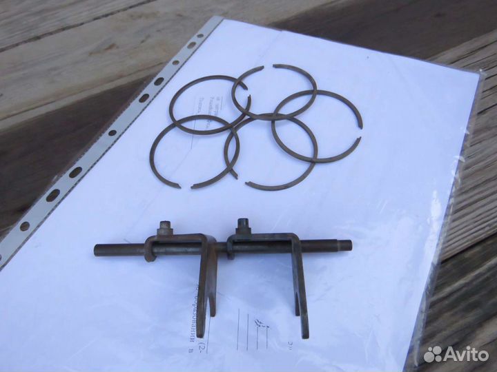 Вилки и направляющая, 5 колец первого ремонта ява
