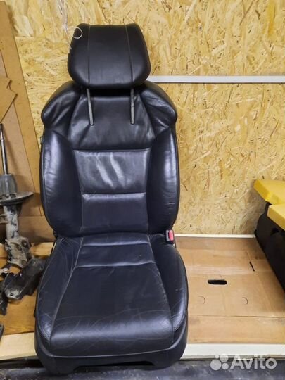 Салон на acura mdx