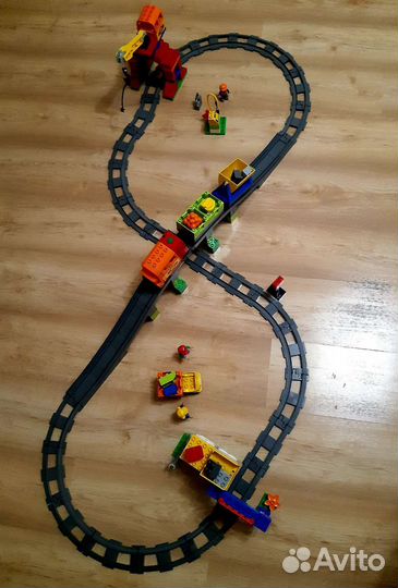 Lego duplo Большой поезд 10508 + много доп.рельс