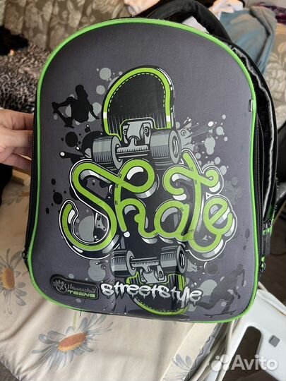 Рюкзак школьный