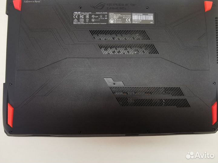 Ноутбук Asus GL753V по частям