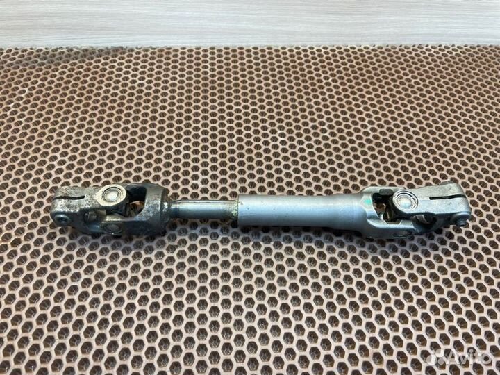 Рулевой карданчик Volkswagen Polo