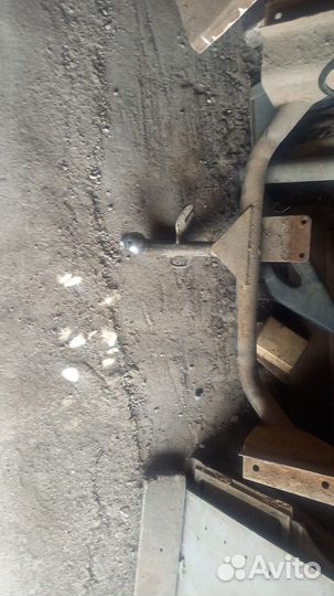 Фаркоп на Ваз 2110