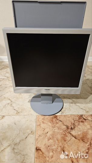 Монитор Sony 19 ''