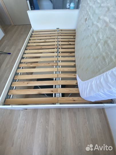 Кровать двухспальная с матрасом бу 160 200