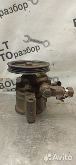 Насос гидроусилителя руля Toyota Carina ST190