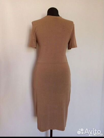 Платье hm коктейльное бежевое пудровое платье