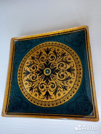 Наборы тарелок