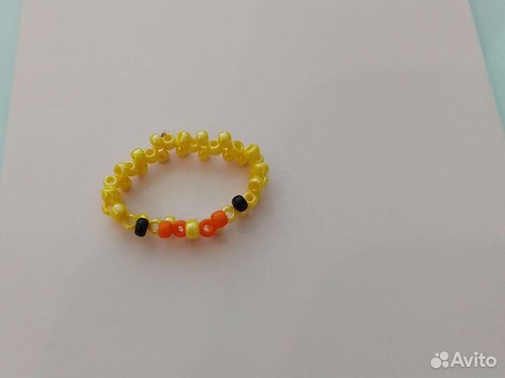 Кольцо из бисера
