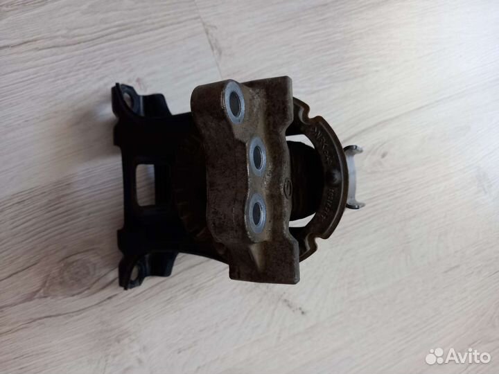 Подушка двигателя на nissan Dayz