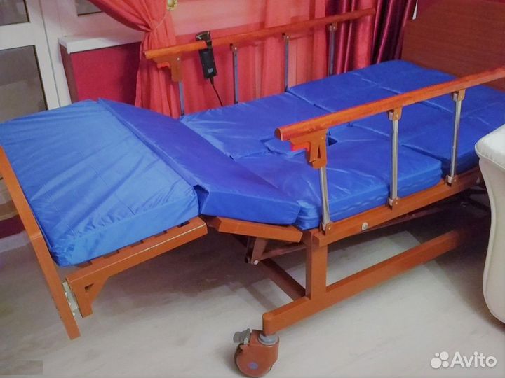 Медицинская кровать для лежачих больных BLE0110