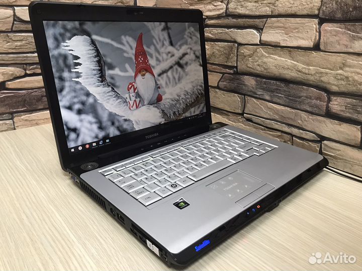 Надёжный ноутбук Toshiba SSD/GeForce