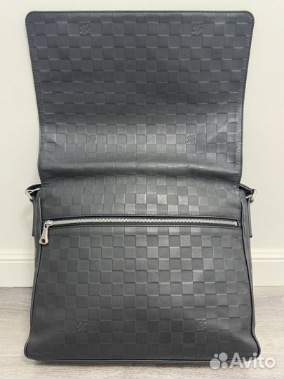 Сумка наплечная Louis Vuitton в идеале оригинал