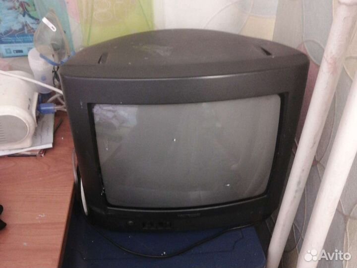 Телевизор 37см