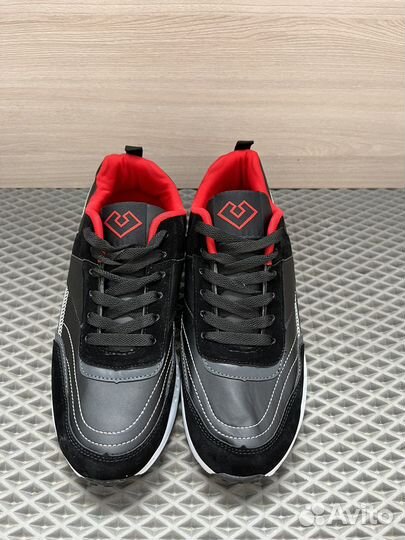 Кроссовки classic leather legacy