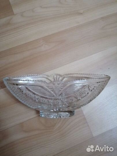 Хрустальная ваза