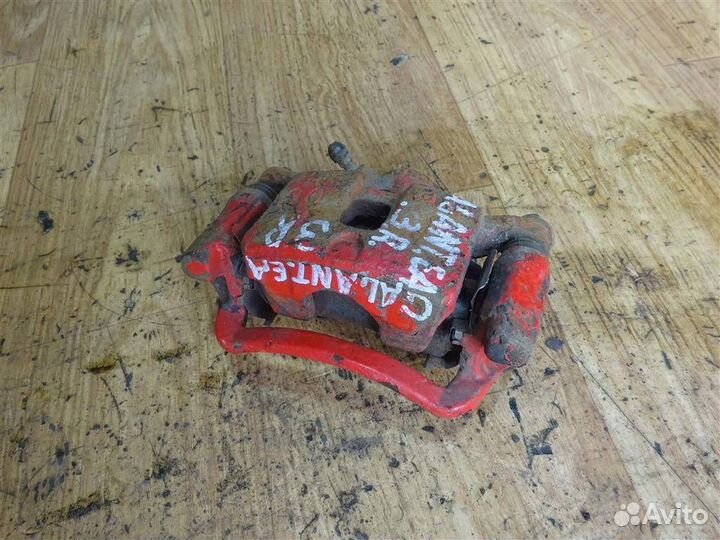 Суппорт задний правый Mitsubishi Galant (EA) 1997