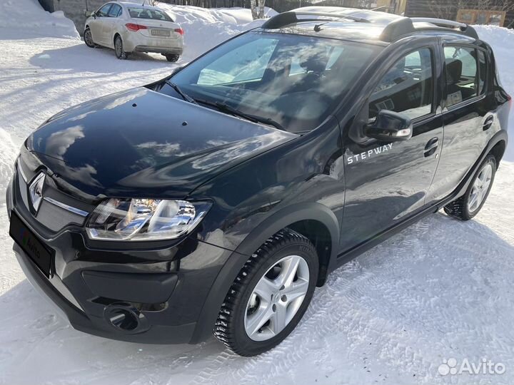 Renault Sandero Stepway 1.6 МТ, 2017, 9 800 км