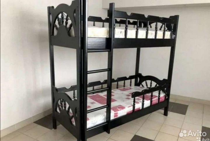 Кораблик. Надёжная двухъярусная кровать из массива