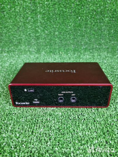 Звуковая карта Focusrite Scarlett Solo (3rd Gen)