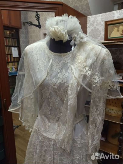 Свадебное платье и фата винтажные