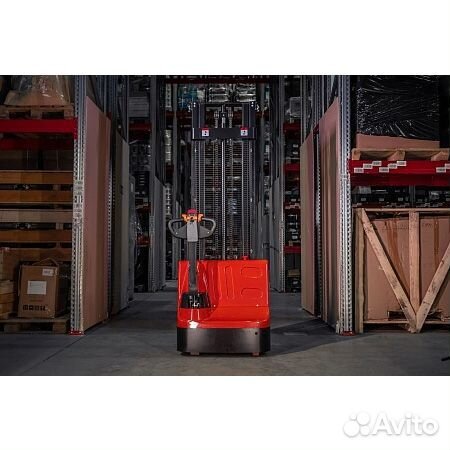 Штабелер самоходный Hyper CL1535