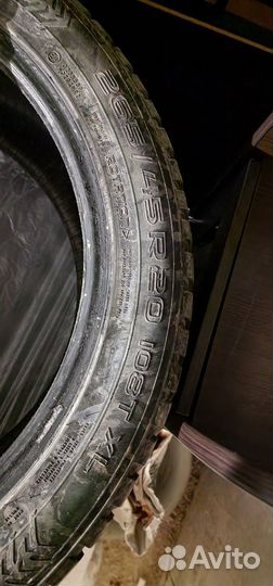 Резина зимняя 235/55/17