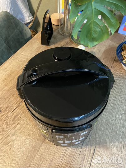 Мультиварка polaris pmc 0567ad