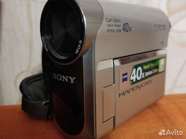 Видеокамера sony DCR HC52E