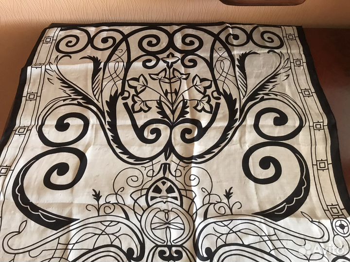 Шейный женский платок 50х50см натур. Шелк