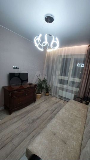 2-к. квартира, 65 м², 2/4 эт.