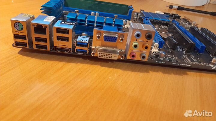 Материнская плата с процессоромi5 и видеокартой660