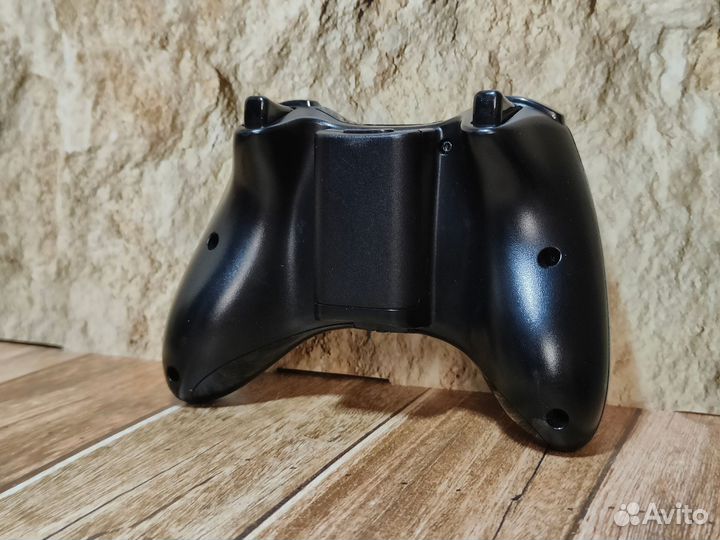 Xbox 360 slim Freeboot прошитый +30 игр