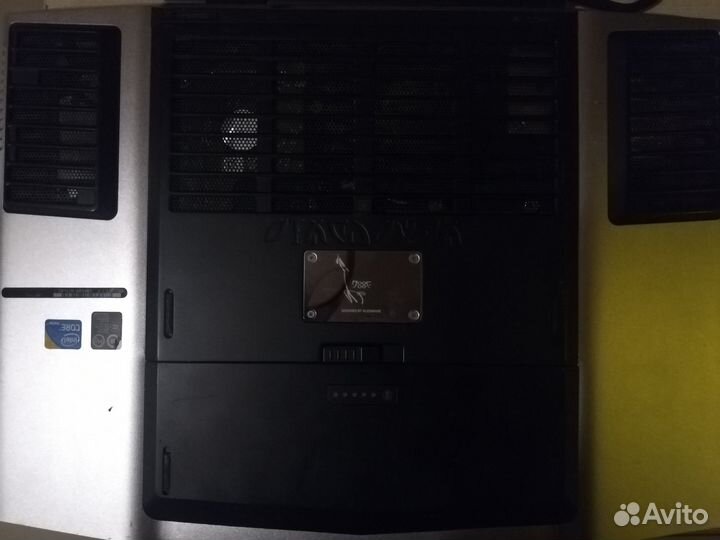 Ноутбук Dell Alienware M17x R2