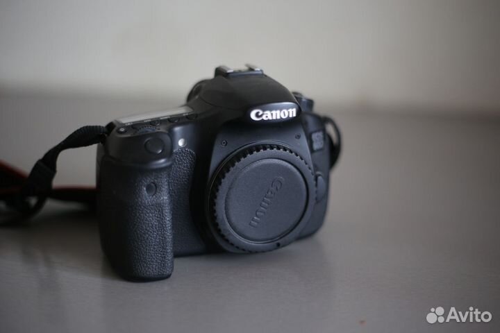 Зеркальный фотоаппарат canon 60d