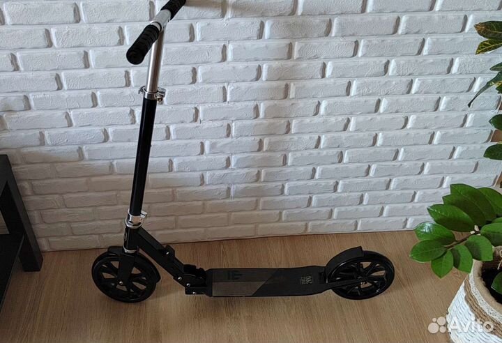 Самокат Moongoose MNG trace 200